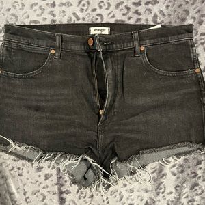 Wrangler vintage onyx black festival shorts